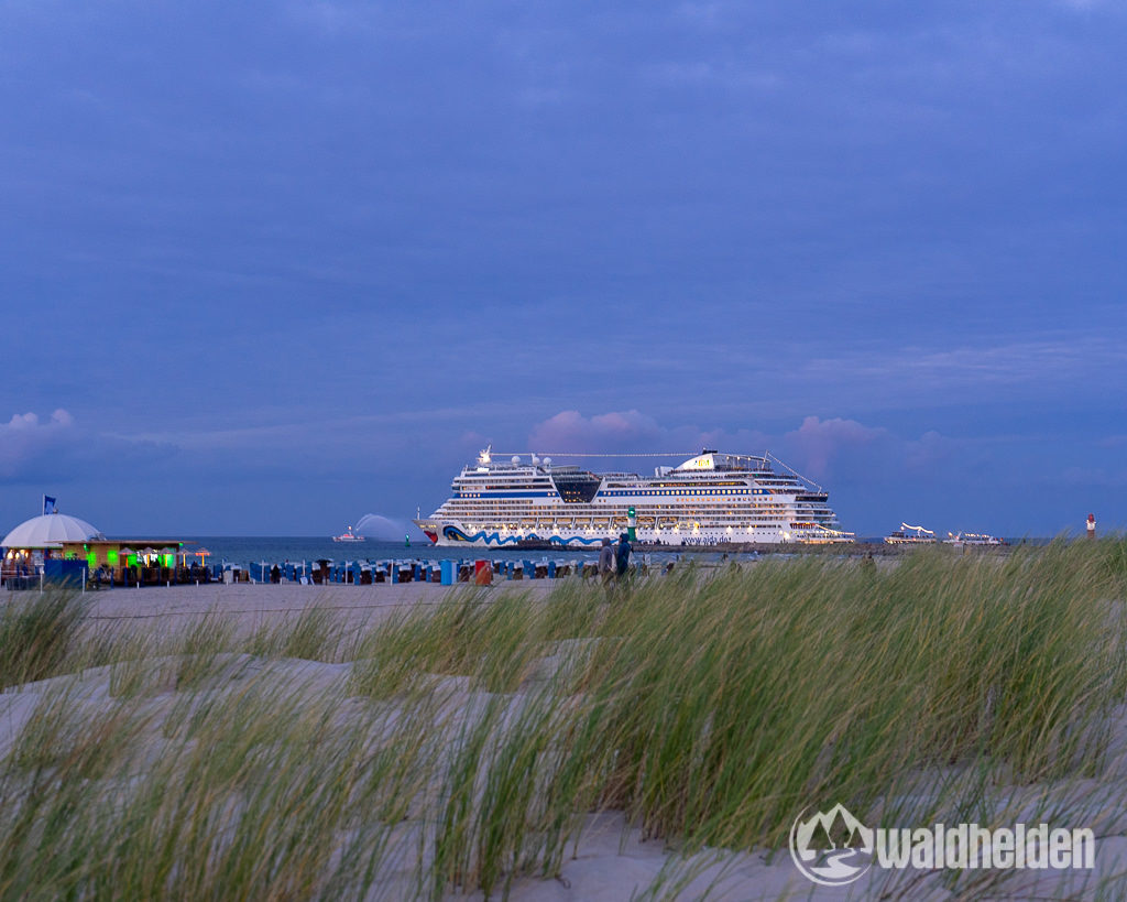 Warnemünde Wandern Wellness AIDA